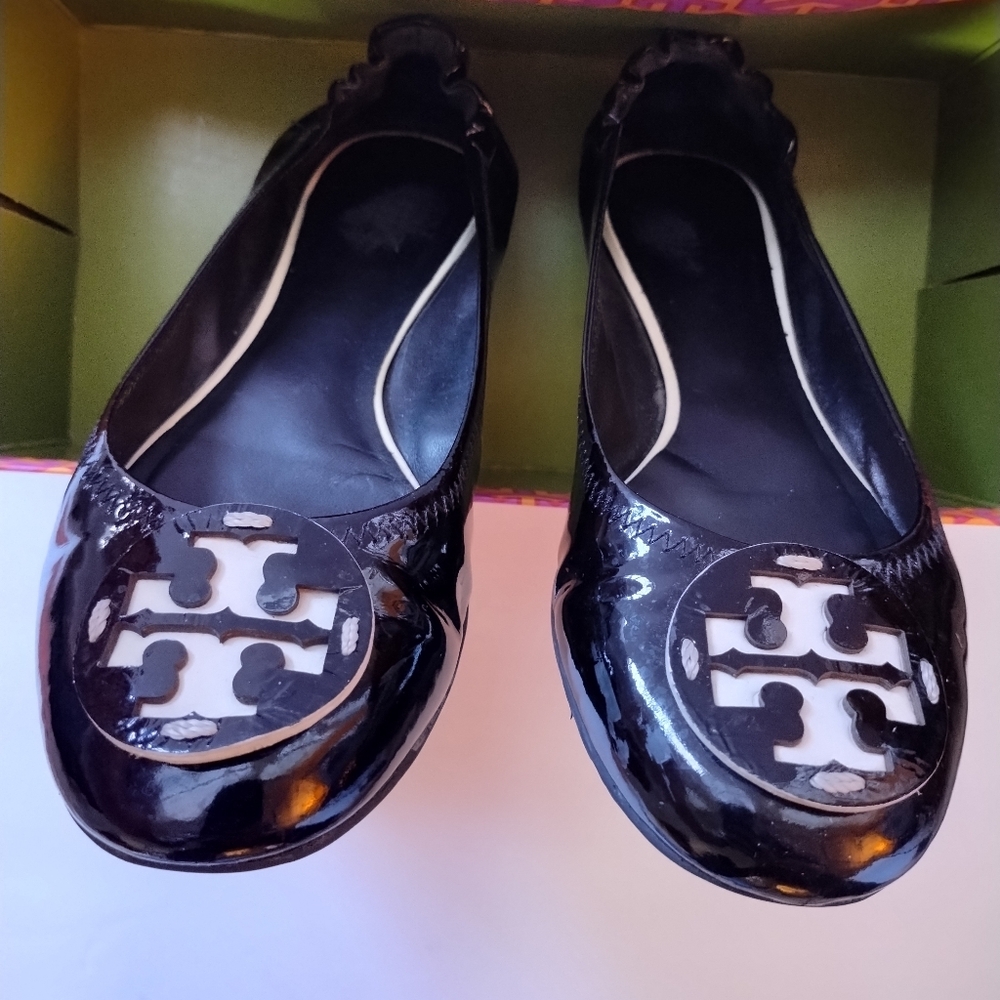Tory Burch Reva Ballet Slip-On Flats Black Contrast Patent Leather Size 8 - Picture 5 of 16